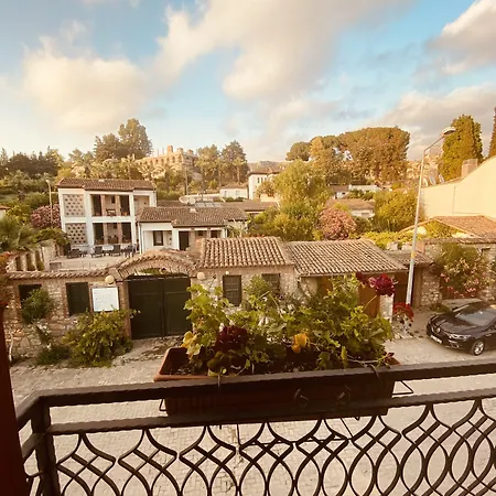 Hotel In Ephesus And Art Galery *