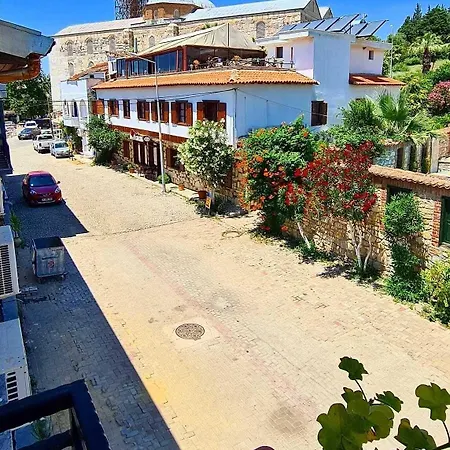 Hotel In Ephesus And Art Galery *