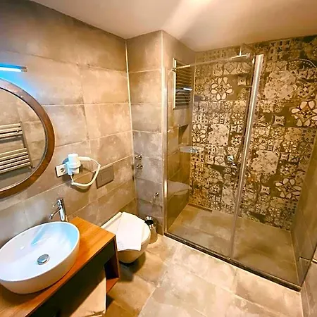 Hotell In Ephesus And Art Galery 3*