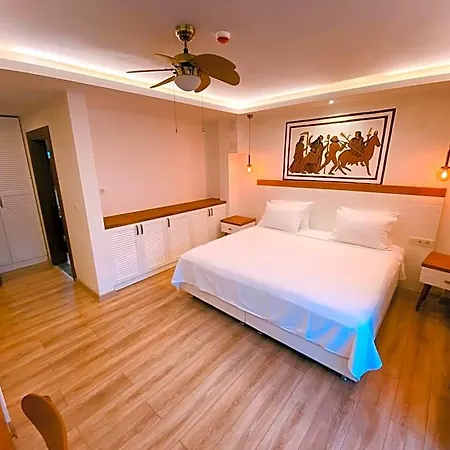 In Ephesus And Art Galery Hotell Selçuk