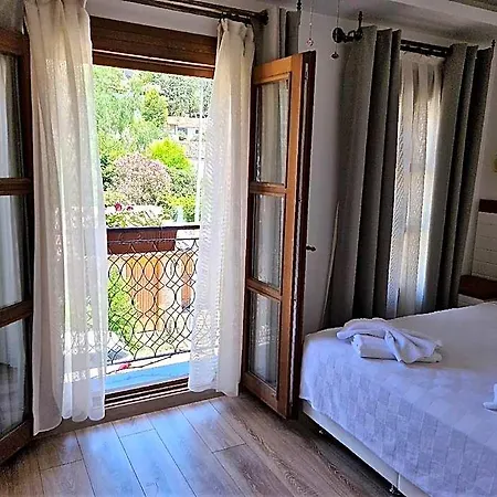 In Ephesus Hotel&art Galery Hotel