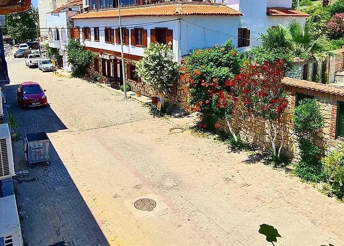 Otel In Ephesus And Art Galery *