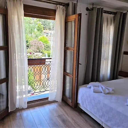 Hotel In Ephesus And Art Galery